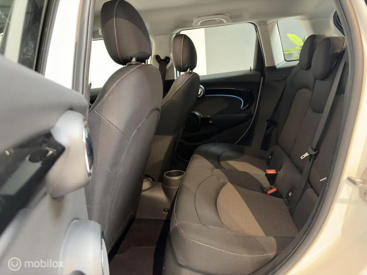 1.5 Cooper Camden Plus Edition