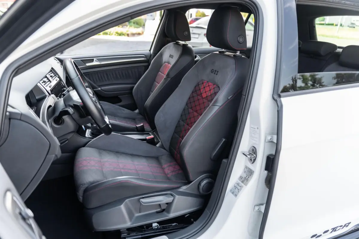 2.0 TSI GTI TCR Dsg Dynaudio Camera DCC
