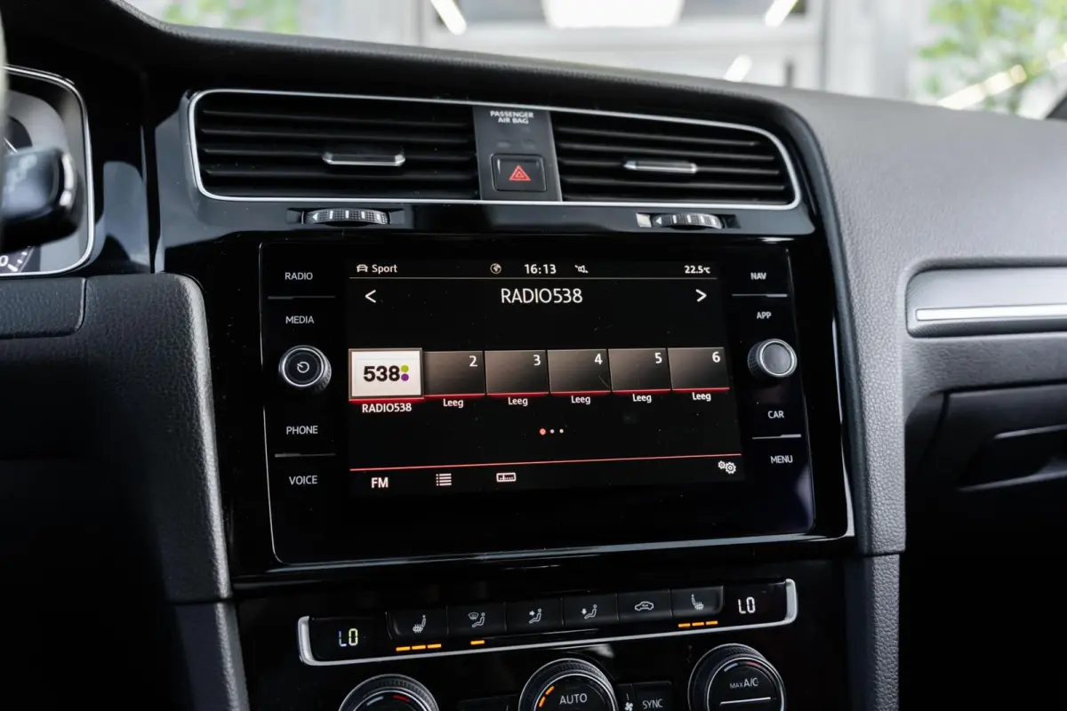 2.0 TSI GTI TCR Dsg Dynaudio Camera DCC