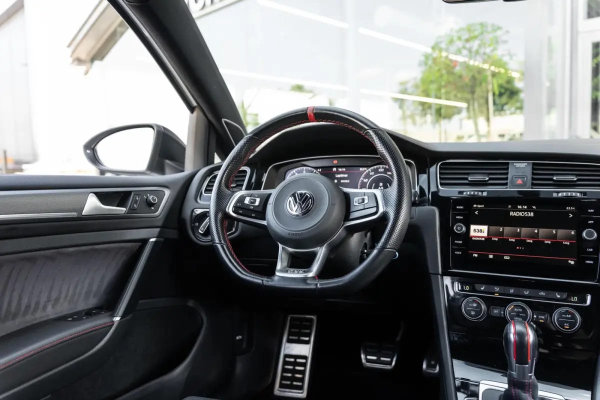 2.0 TSI GTI TCR Dsg Dynaudio Camera DCC