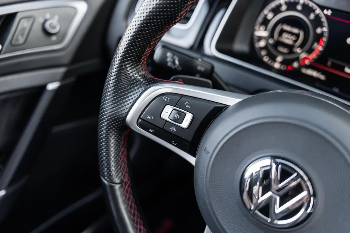 2.0 TSI GTI TCR Dsg Dynaudio Camera DCC