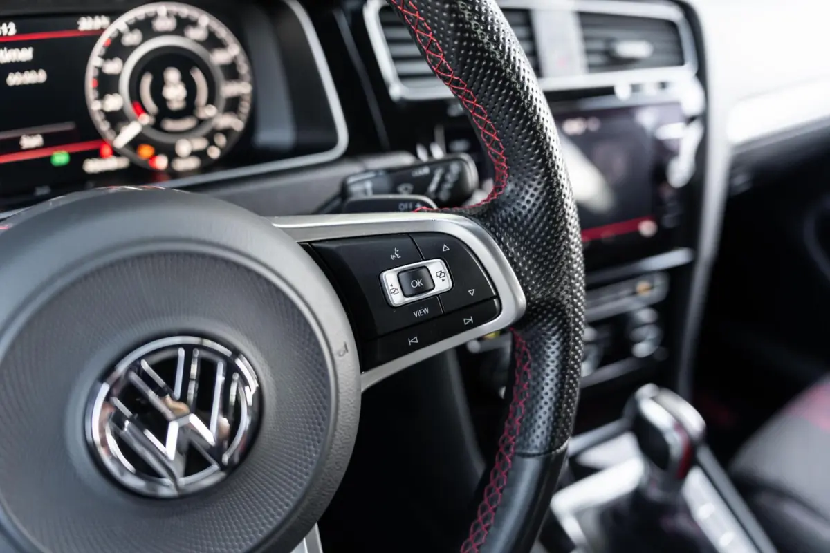 2.0 TSI GTI TCR Dsg Dynaudio Camera DCC