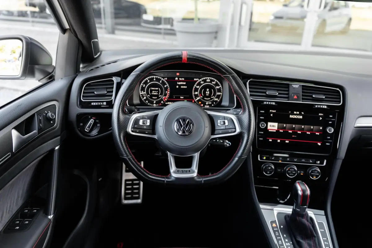 2.0 TSI GTI TCR Dsg Dynaudio Camera DCC