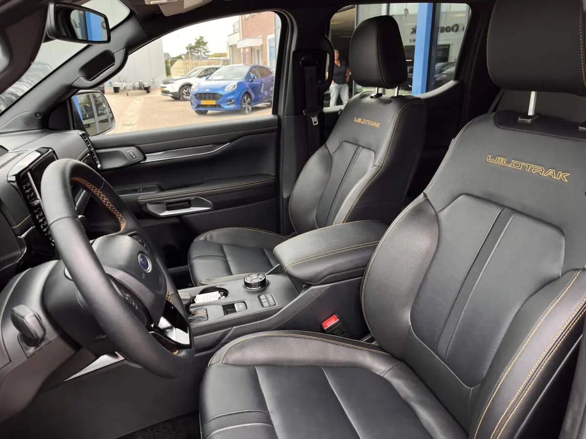 2.3 PHEV Wildtrak Automaat 280PK EX. BTW/Incl. BPM Trekhaak Elek. Rolhoes Adaptive Cruise Blind-Spot Stoel/Stuurverwarming *3500KG Trekgewicht*