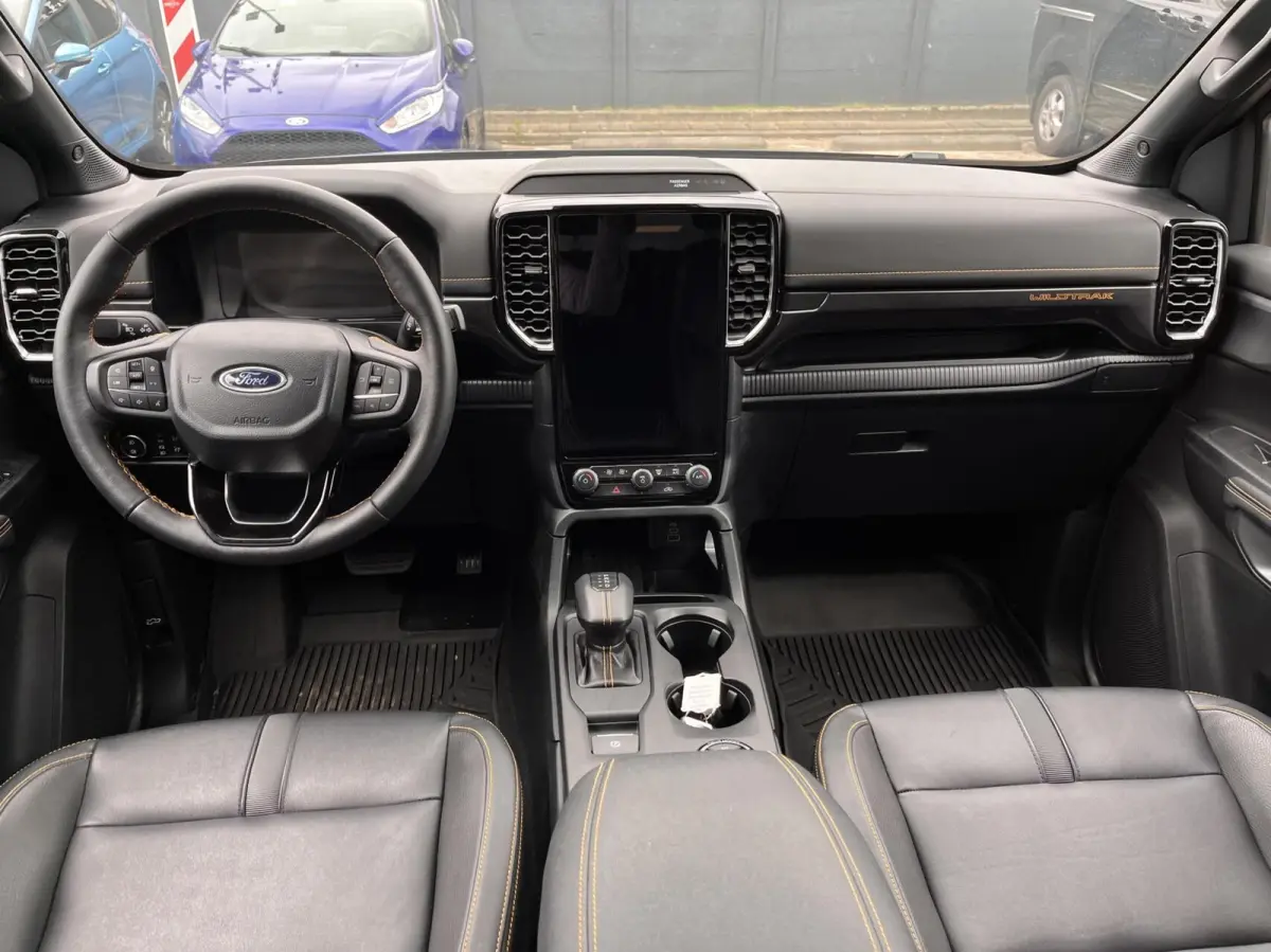2.3 PHEV Wildtrak Automaat 280PK EX. BTW/Incl. BPM Trekhaak Elek. Rolhoes Adaptive Cruise Blind-Spot Stoel/Stuurverwarming *3500KG Trekgewicht*