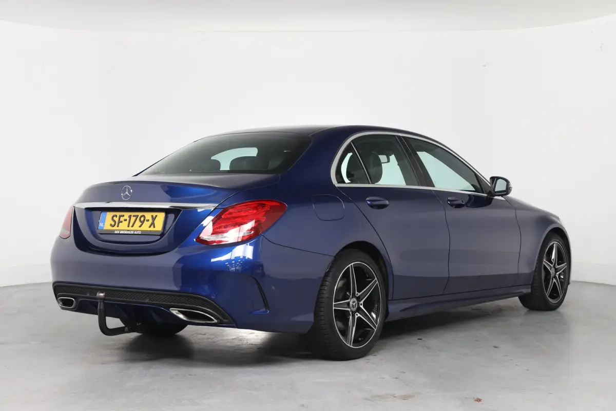 180 Sport Edition | AFN TREKHAAK | CAMERA | AMG STYLING | ELEKTS STOELEN | STOELVERWARMING | NAVI