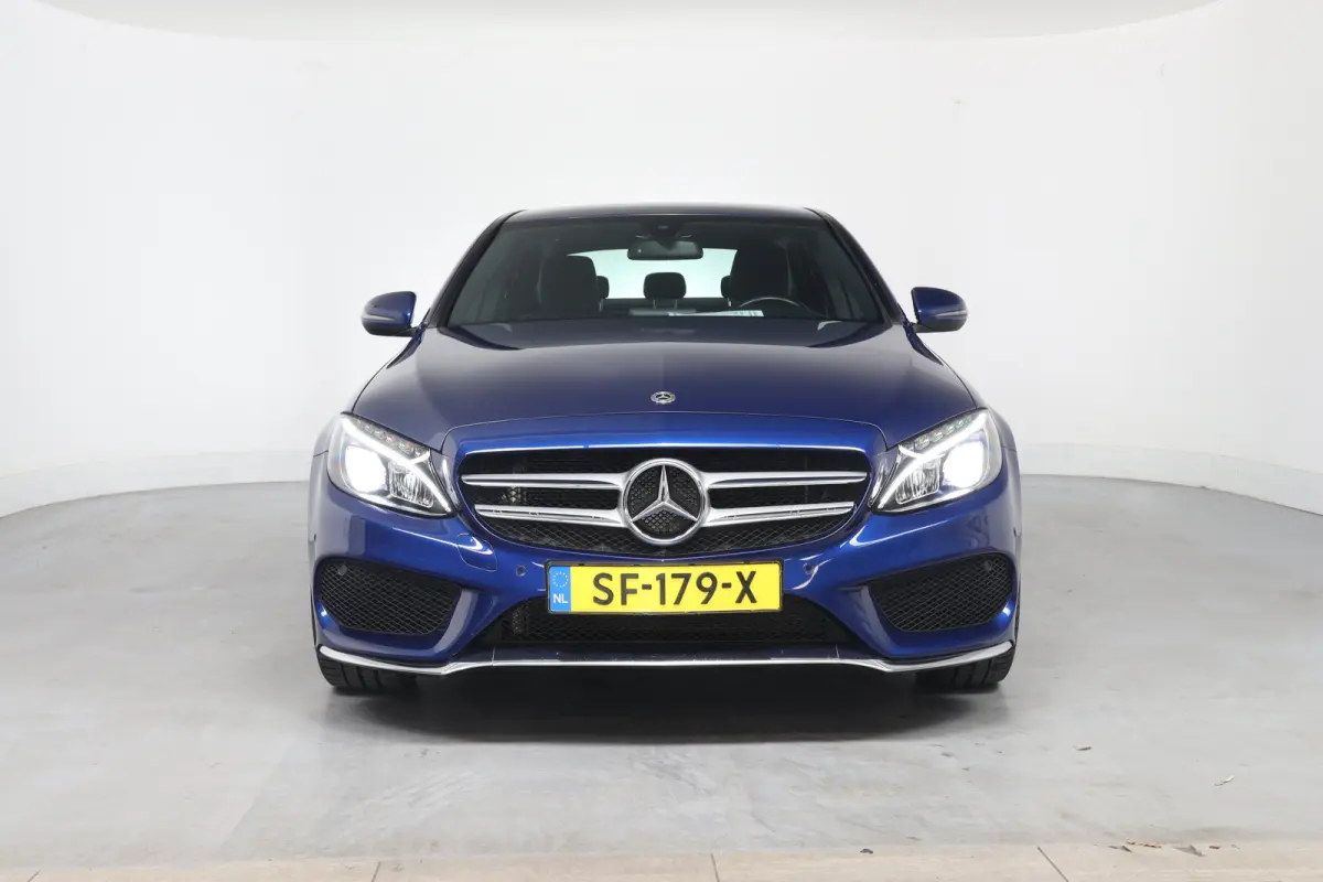 180 Sport Edition | AFN TREKHAAK | CAMERA | AMG STYLING | ELEKTS STOELEN | STOELVERWARMING | NAVI