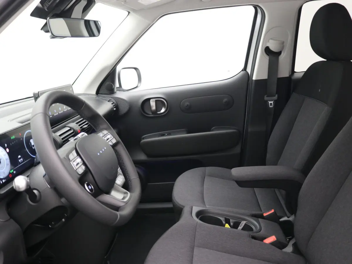 Evolve Sky 49 kWh / €2000,- Voordeel / Snel Leverbaar / Warmtepomp / Stoel- & Stuurverwarming / Climate Control / Adaptive Cruise Control / / 3 Fase /