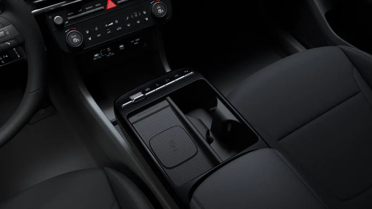 1.6 T-GDI PHEV Comfort Plus / Elektrische Achterklep / Stoel+Stuur Verwarming / Achteruitrij Camera / Keyless / Navigatie /