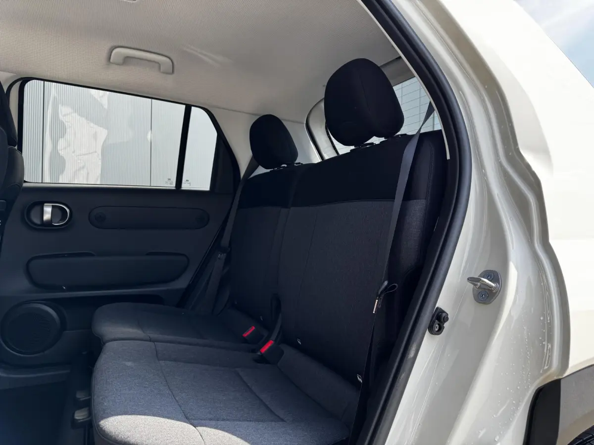 Evolve 49 kWh / €2000,- Voordeel / Snel Leverbaar / Adaptive Cruise / Keyless / Navigatie /