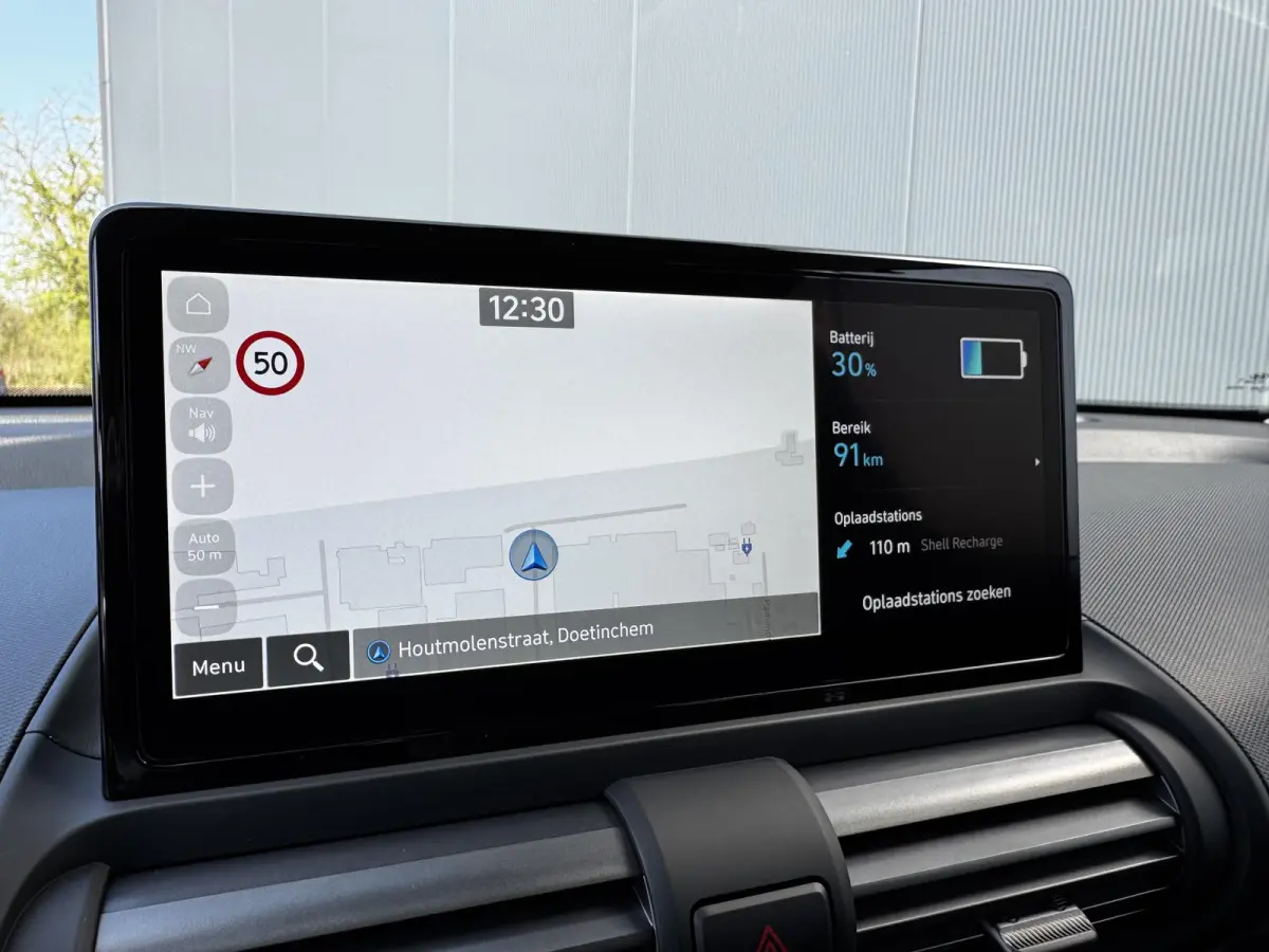 Evolve 49 kWh / €2000,- Voordeel / Snel Leverbaar / Adaptive Cruise / Keyless / Navigatie /