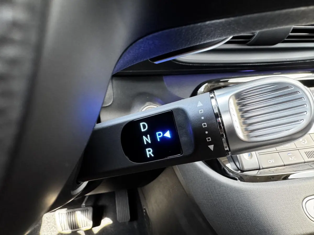 Evolve 49 kWh / €2000,- Voordeel / Snel Leverbaar / Adaptive Cruise / Keyless / Navigatie /