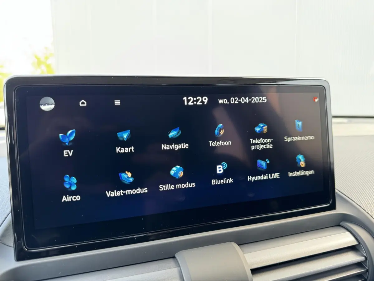 Evolve 49 kWh / €2000,- Voordeel / Snel Leverbaar / Adaptive Cruise / Keyless / Navigatie /