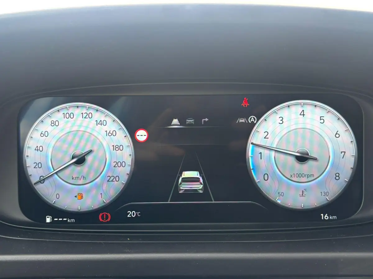 1.0 T-GDI Comfort / Uit Voorraad Leverbaar / Navigatie / Cruise / Elektrische Ramen V+A / Apple Carplay & Android Auto / 16'' LM Velgen /
