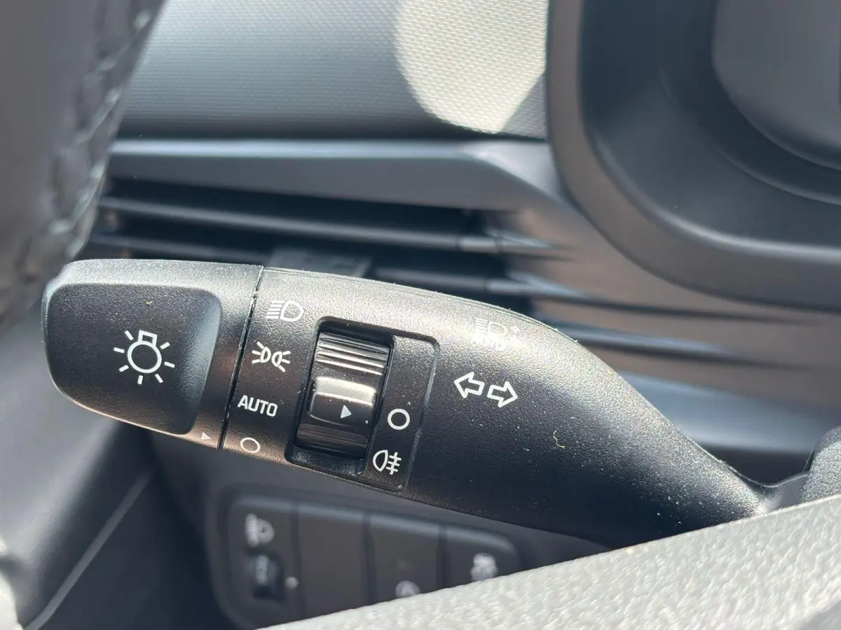 1.0 T-GDI Comfort / Uit Voorraad Leverbaar / Navigatie / Cruise / Elektrische Ramen V+A / Apple Carplay & Android Auto / 16'' LM Velgen /