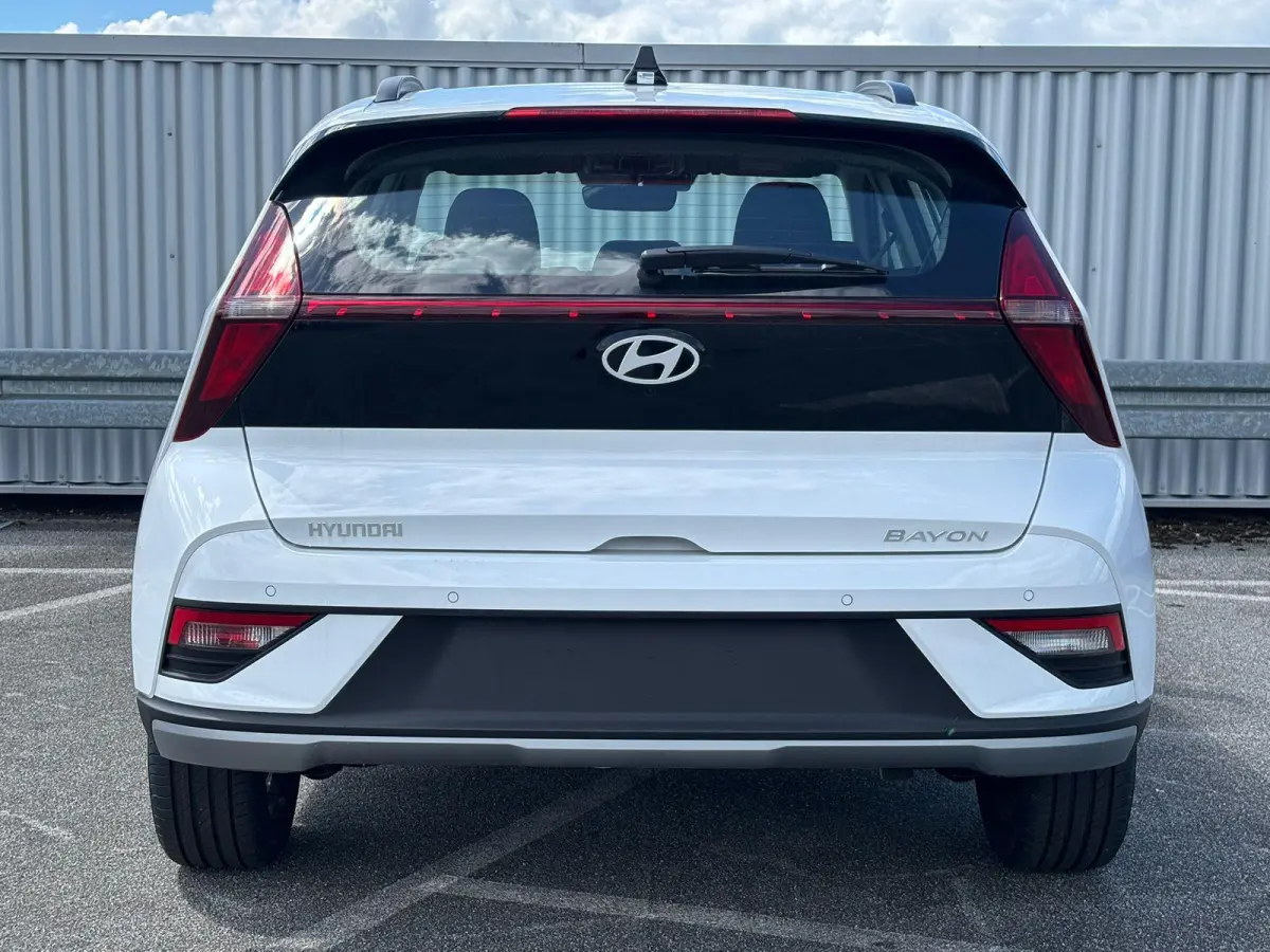1.0 T-GDI Comfort / Uit Voorraad Leverbaar / Navigatie / Cruise / Elektrische Ramen V+A / Apple Carplay & Android Auto / 16'' LM Velgen /