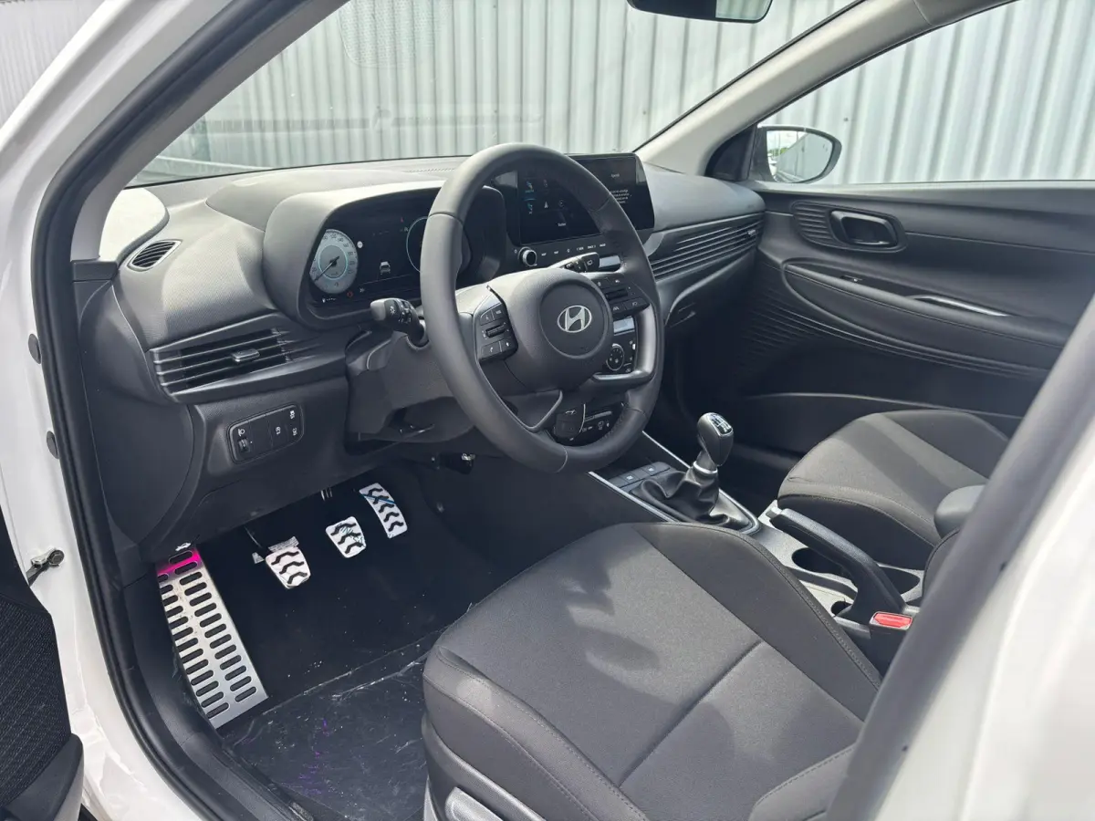 1.0 T-GDI Comfort / Uit Voorraad Leverbaar / Navigatie / Cruise / Elektrische Ramen V+A / Apple Carplay & Android Auto / 16'' LM Velgen /