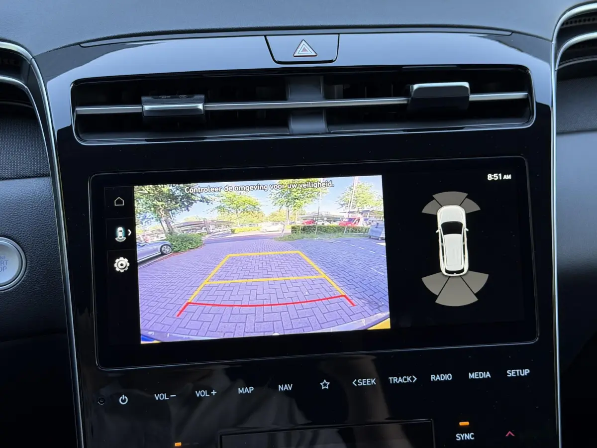1.6 T-GDI PHEV Comfort Smart 4WD / Dealer Onderhouden / Trekhaak / SOH 100% / 1350KG Trekgewicht / Fabrieksgarantie tot 01-2029 / Stuur & Stoelverwarming / Elektrische Achterklep / Navigatie