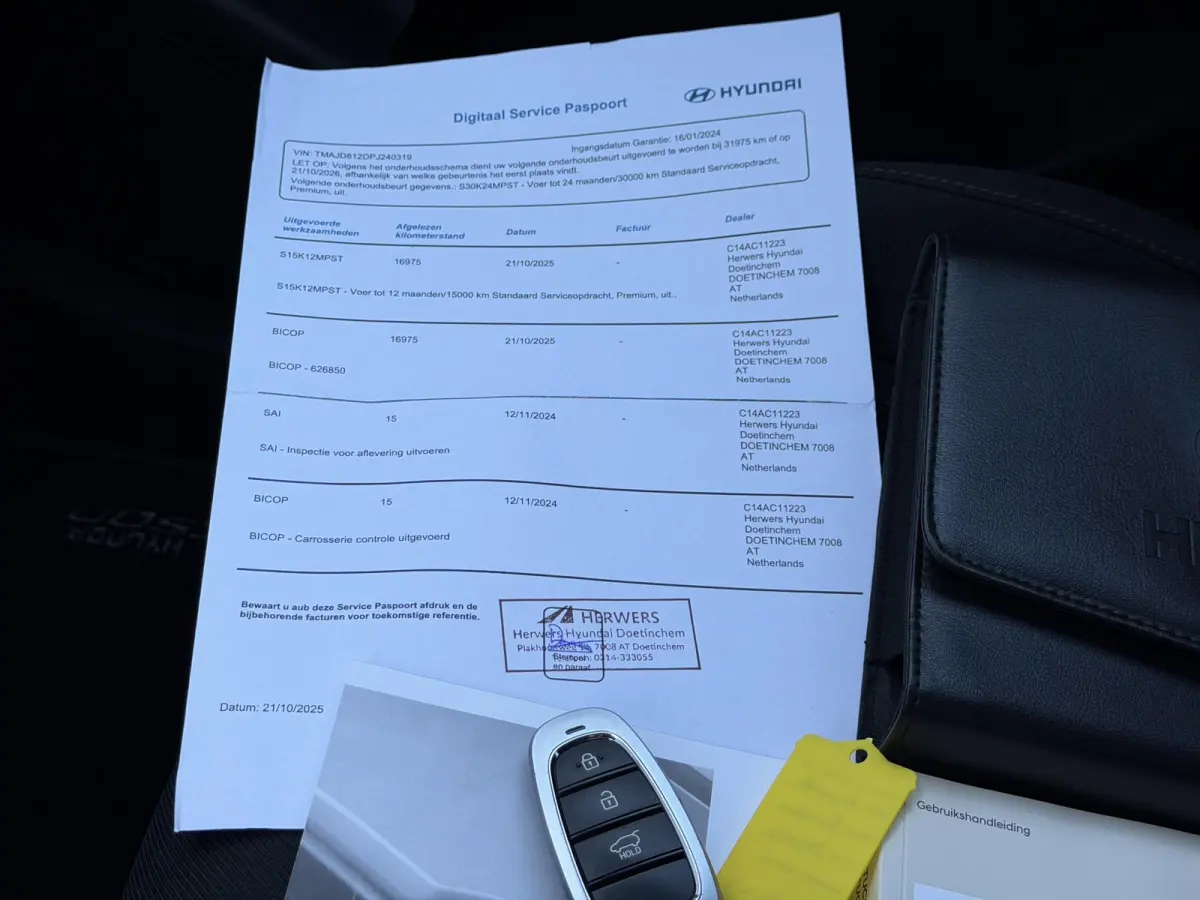 1.6 T-GDI PHEV Comfort Smart 4WD / Dealer Onderhouden / Trekhaak / SOH 100% / 1350KG Trekgewicht / Fabrieksgarantie tot 01-2029 / Stuur & Stoelverwarming / Elektrische Achterklep / Navigatie