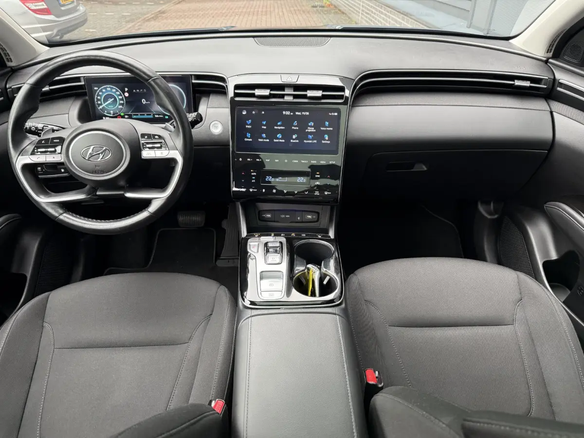 1.6 T-GDI PHEV Comfort Smart 4WD / Sky / Dealer Onderhouden / Trekhaak / 1350KG Trekgewicht / Schuif Kantel Dak / Adaptive Cruise / Apple Carplay&Adnroid Auto / Keyless /