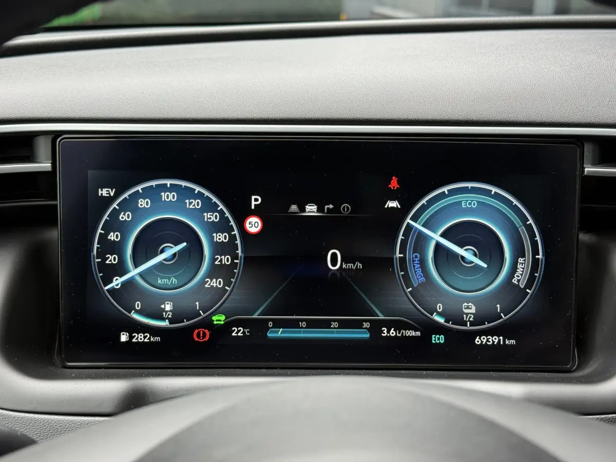 1.6 T-GDI PHEV Comfort Smart 4WD / Sky / Dealer Onderhouden / Trekhaak / 1350KG Trekgewicht / Schuif Kantel Dak / Adaptive Cruise / Apple Carplay&Adnroid Auto / Keyless /