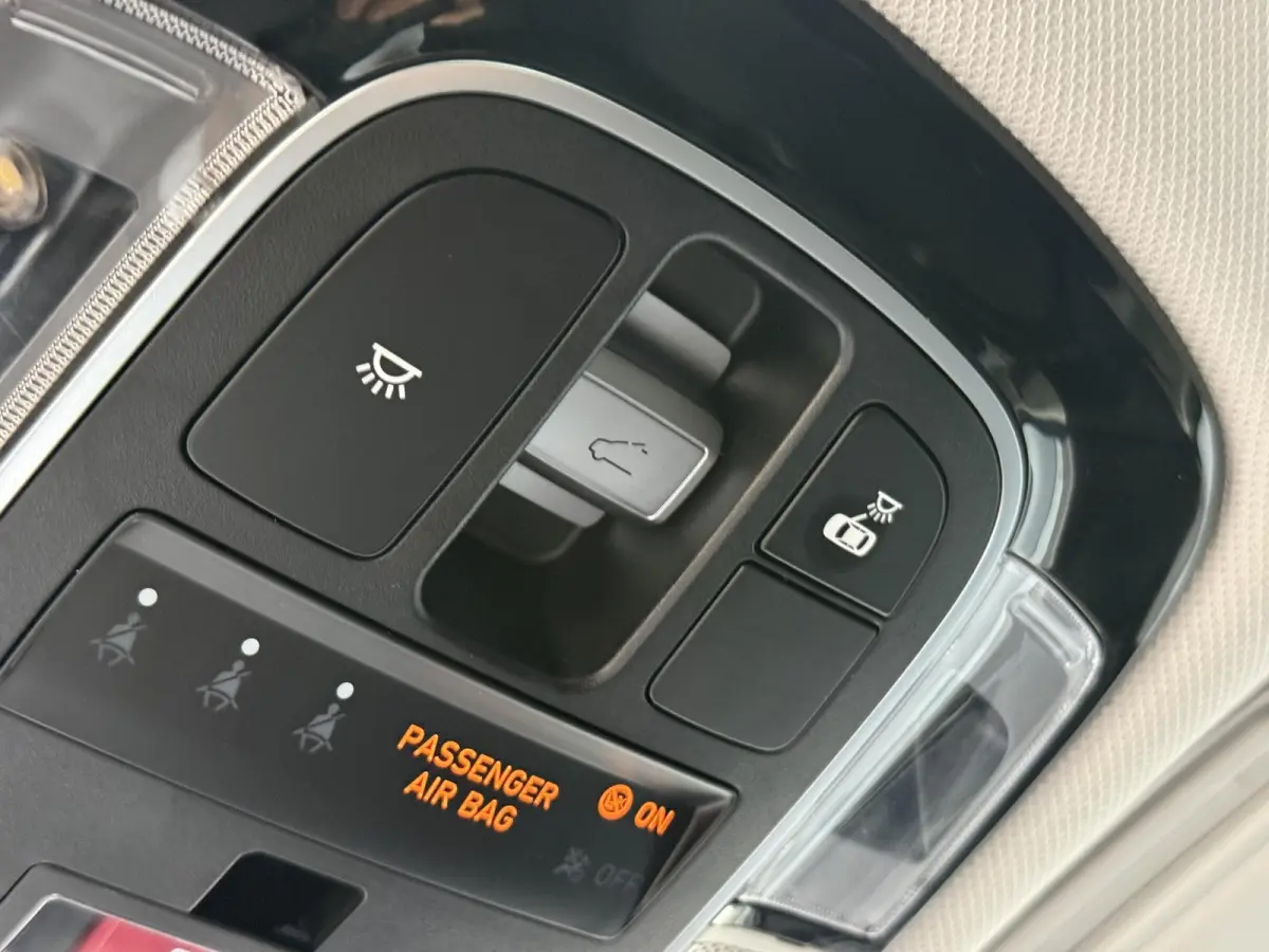 1.6 T-GDI PHEV Comfort Smart 4WD / Sky / Dealer Onderhouden / Trekhaak / 1350KG Trekgewicht / Schuif Kantel Dak / Adaptive Cruise / Apple Carplay&Adnroid Auto / Keyless /