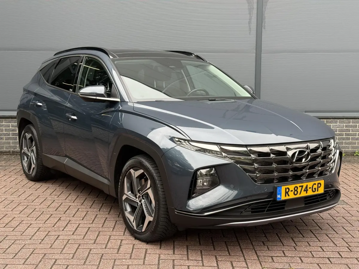 1.6 T-GDI PHEV Comfort Smart 4WD / Sky / Dealer Onderhouden / Trekhaak / 1350KG Trekgewicht / Schuif Kantel Dak / Adaptive Cruise / Apple Carplay&Adnroid Auto / Keyless /