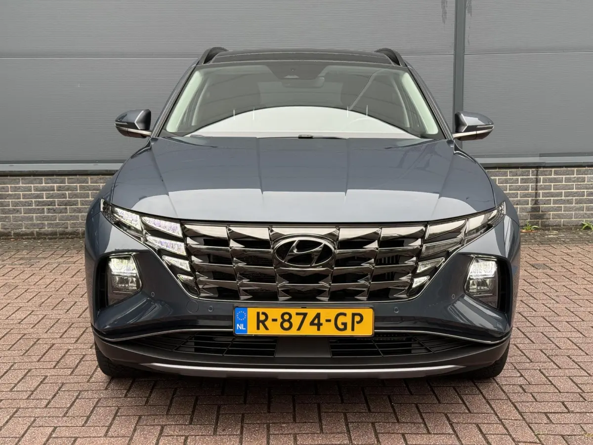 1.6 T-GDI PHEV Comfort Smart 4WD / Sky / Dealer Onderhouden / Trekhaak / 1350KG Trekgewicht / Schuif Kantel Dak / Adaptive Cruise / Apple Carplay&Adnroid Auto / Keyless /