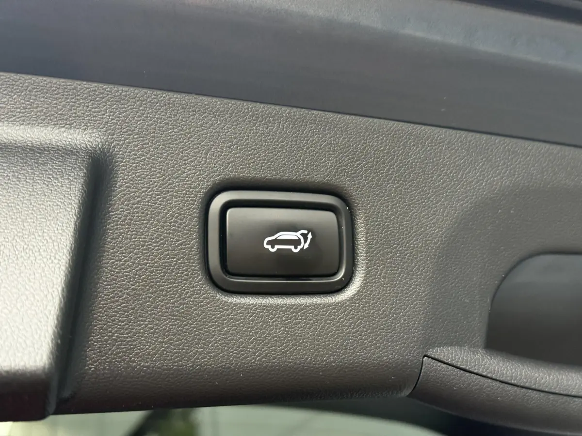 1.6 T-GDI PHEV Comfort Smart 4WD / Sky / Dealer Onderhouden / Trekhaak / 1350KG Trekgewicht / Schuif Kantel Dak / Adaptive Cruise / Apple Carplay&Adnroid Auto / Keyless /