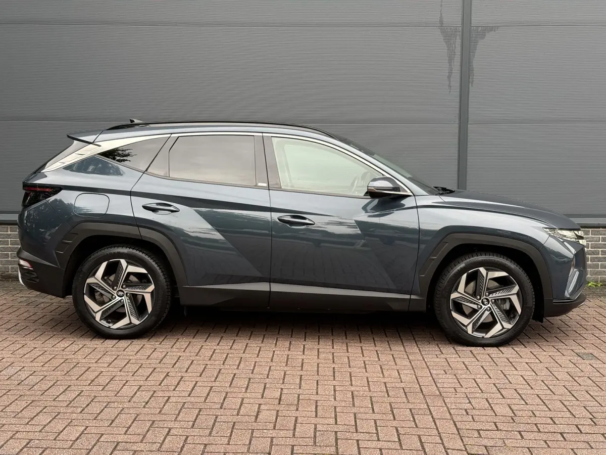 1.6 T-GDI PHEV Comfort Smart 4WD / Sky / Dealer Onderhouden / Trekhaak / 1350KG Trekgewicht / Schuif Kantel Dak / Adaptive Cruise / Apple Carplay&Adnroid Auto / Keyless /