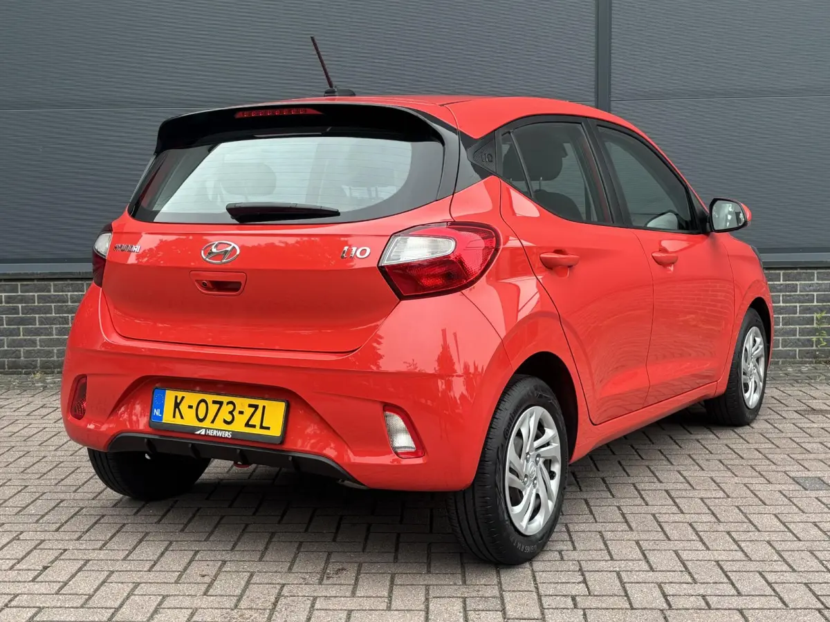 1.0 Comfort Smart / Dealer onderhouden / Navigatie / Apple Carplay / Android auto / Achteruitrijcamera / Cruise control / DAB radio /