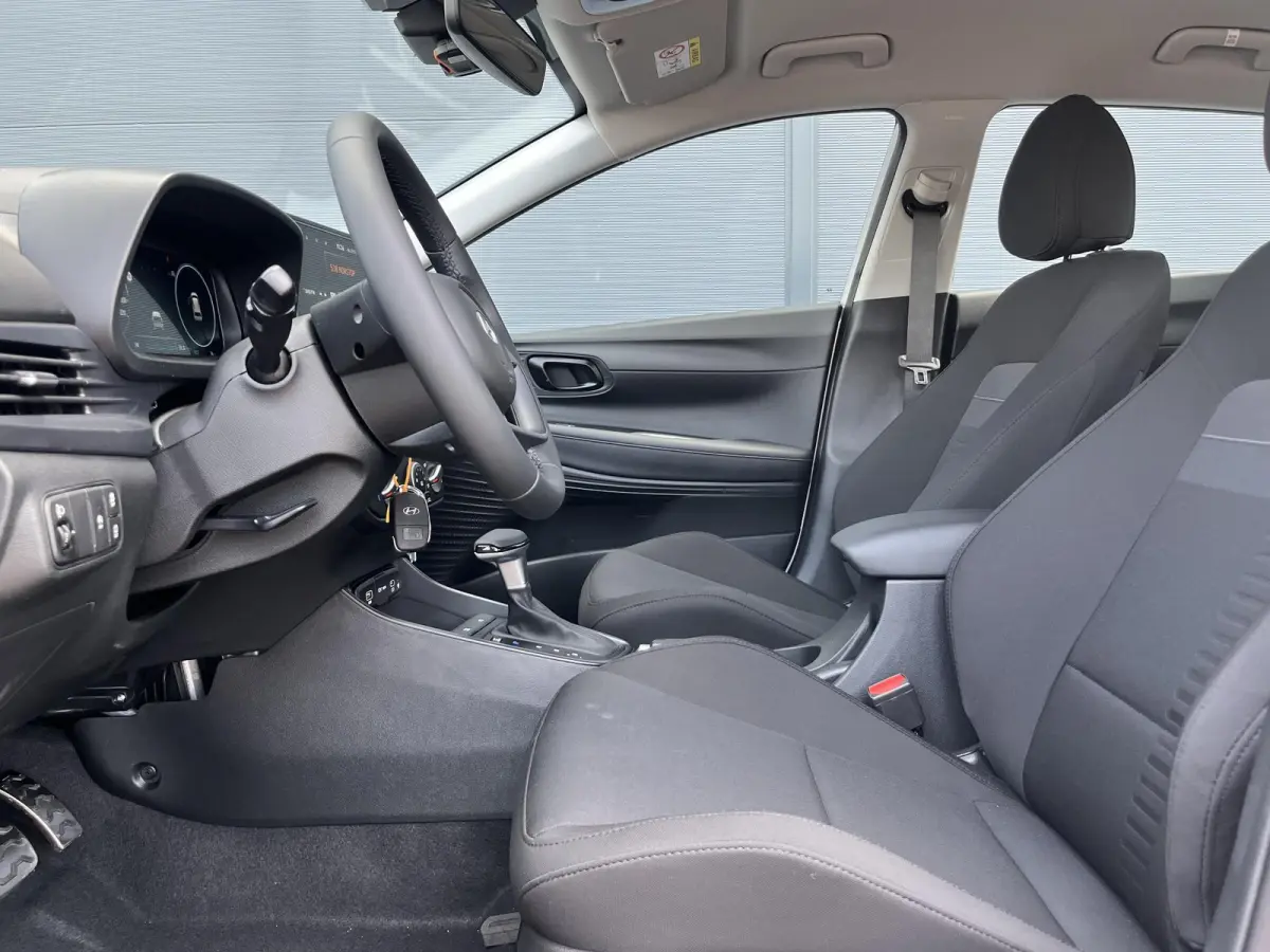 1.0 T-GDI Comfort / Automaat / Navigatie / Cruise / Apple Carplay & Android Auto / Achteruitrij Camera /