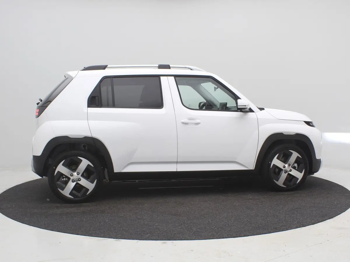 Evolve 49 kWh / €2000,- Voordeel / Snel Leverbaar / Warmtepomp / Stoel- & Stuurverwarming / Climate Control / Adaptive Cruise Control / V2L / 3 Fase /