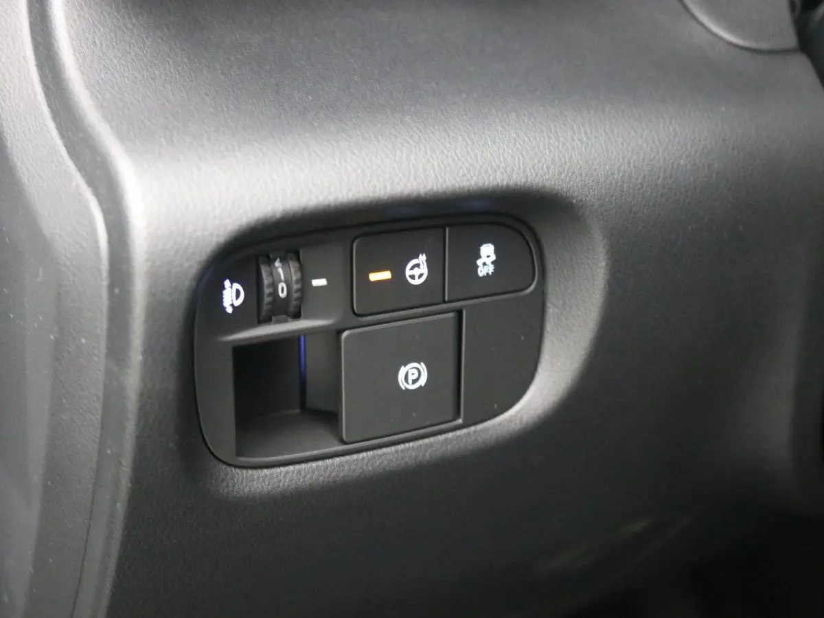 Evolve 49 kWh / €2000,- Voordeel / Snel Leverbaar / Warmtepomp / Stoel- & Stuurverwarming / Climate Control / Adaptive Cruise Control / V2L / 3 Fase /