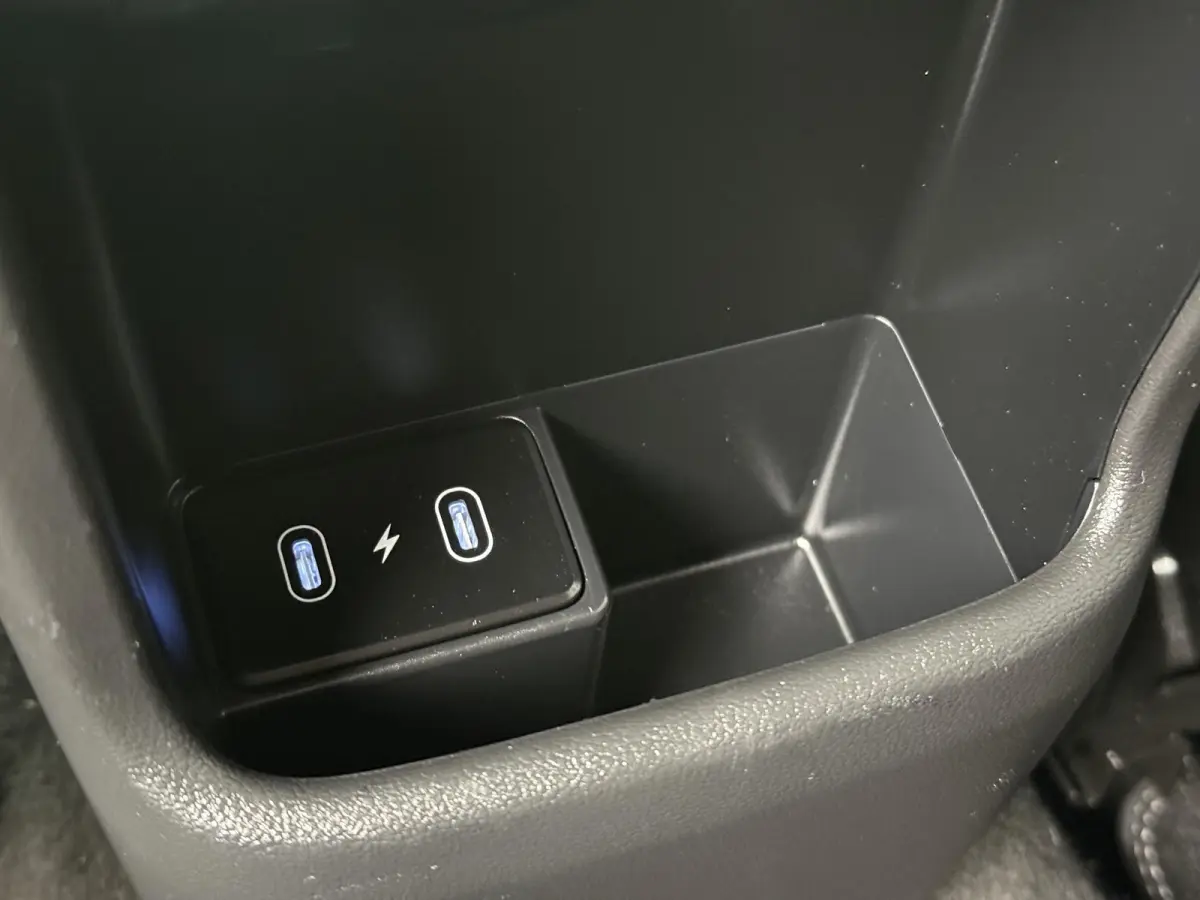 1.6 GDI HEV Comfort Smart / Dealer Onderhouden / Trekhaak / 1300KG Trekgewicht / Navigatie / Keyless / Achteruitrij Camera /