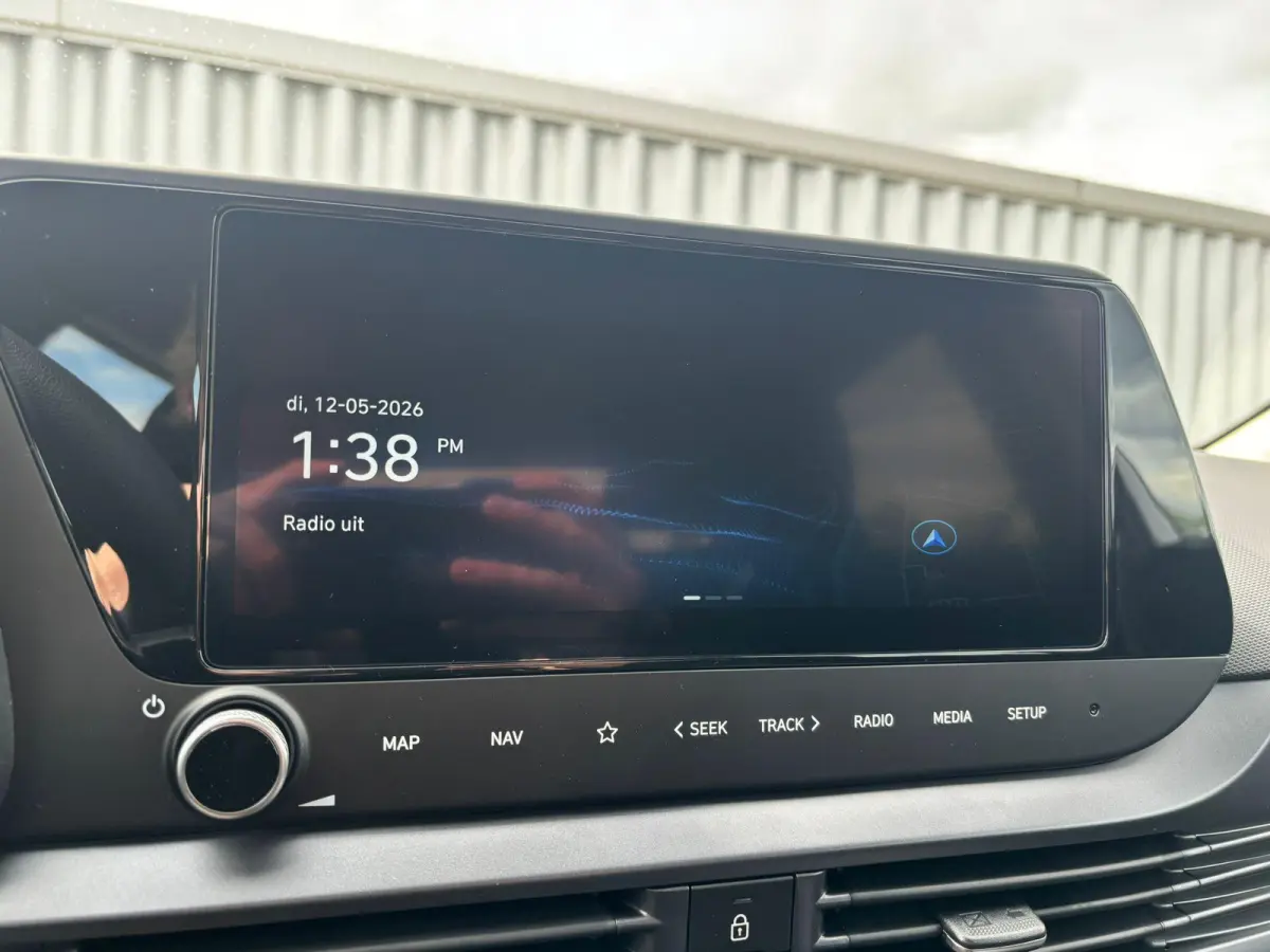 1.0 T-GDI E-Motion / Navigatie / Apple & Android carplay / Airco / Achteruitrijcamera /