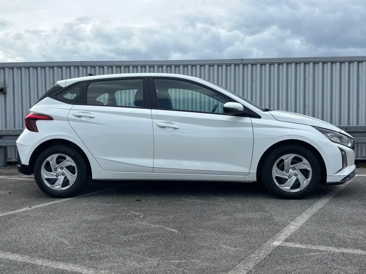 1.0 T-GDI E-Motion / Navigatie / Apple & Android carplay / Airco / Achteruitrijcamera /