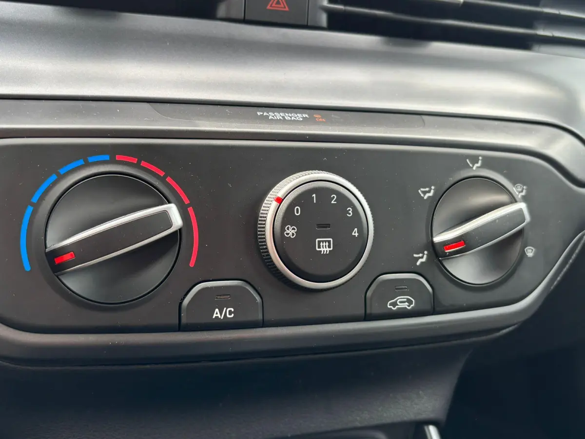 1.0 T-GDI E-Motion / Navigatie / Apple & Android carplay / Airco / Achteruitrijcamera /