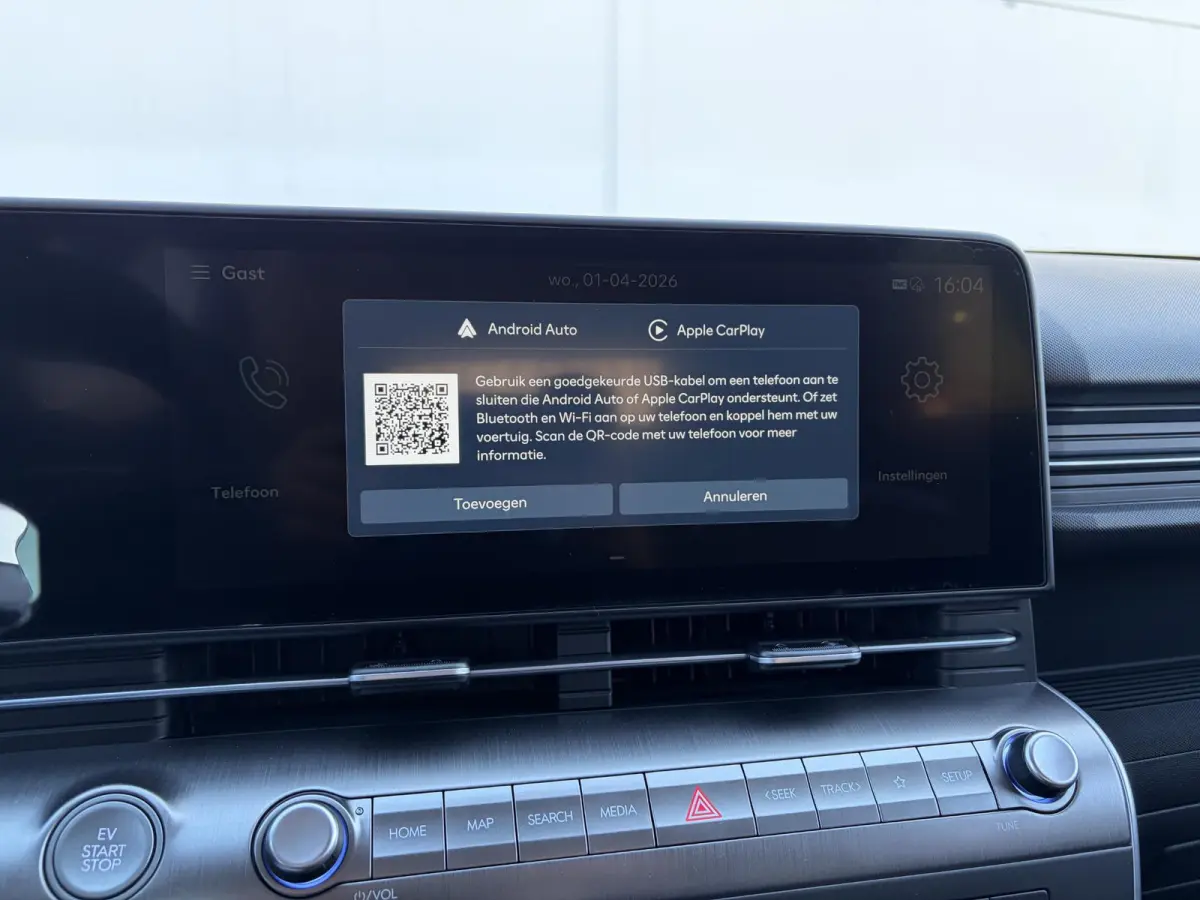 Pure Edition 64.8 kWh / Navigatie / Apple Carplay & Android Auto / Airco / Achteruitrijcamera / Stuur & Stoelverwarming /