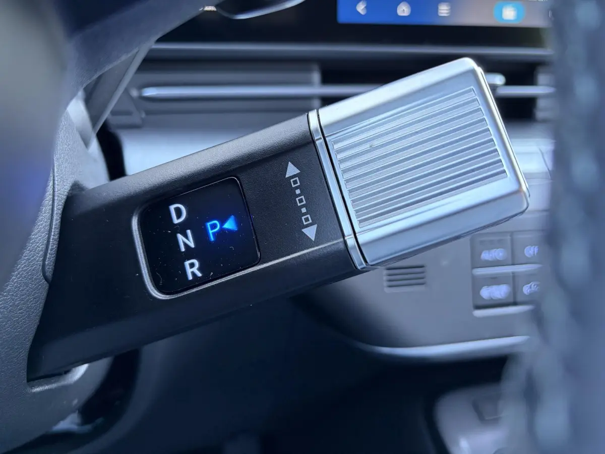 Pure Edition 64.8 kWh / Navigatie / Apple Carplay & Android Auto / Airco / Achteruitrijcamera / Stuur & Stoelverwarming /