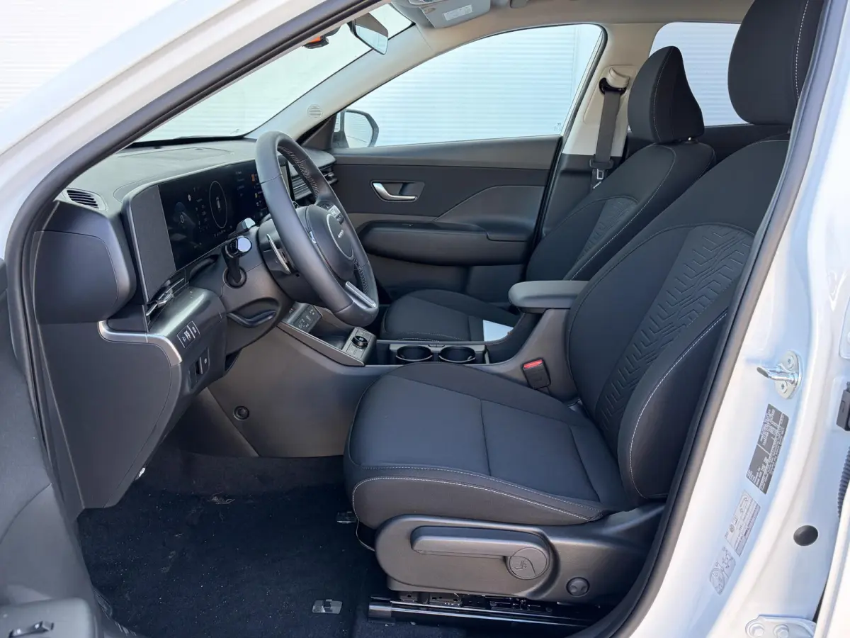 Pure Edition 64.8 kWh / Navigatie / Apple Carplay & Android Auto / Airco / Achteruitrijcamera / Stuur & Stoelverwarming /