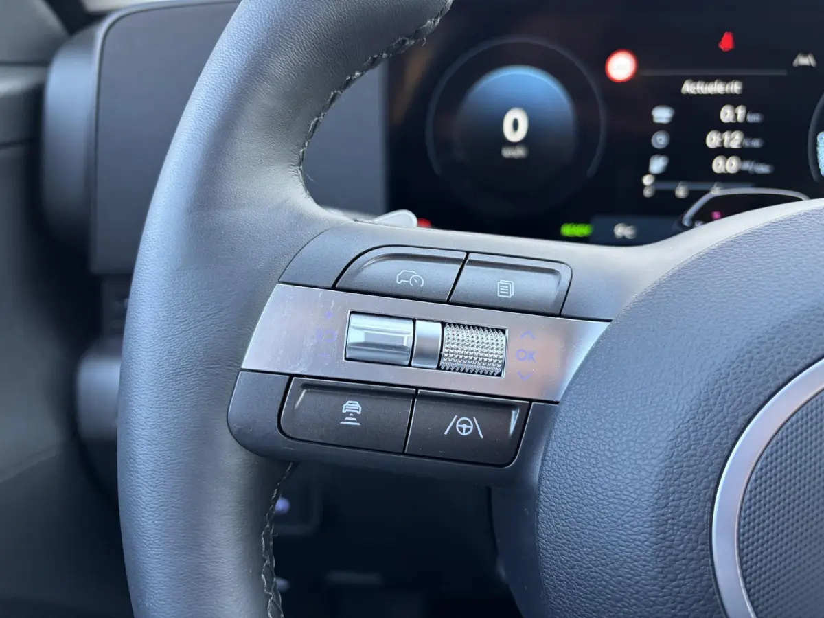 Pure Edition 64.8 kWh / Navigatie / Apple Carplay & Android Auto / Airco / Achteruitrijcamera / Stuur & Stoelverwarming /