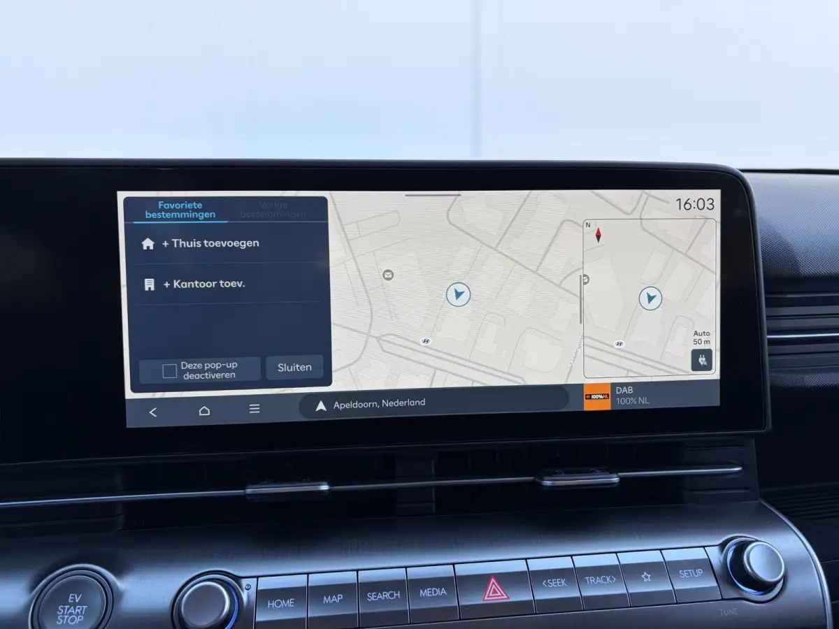 Pure Edition 64.8 kWh / Navigatie / Apple Carplay & Android Auto / Airco / Achteruitrijcamera / Stuur & Stoelverwarming /