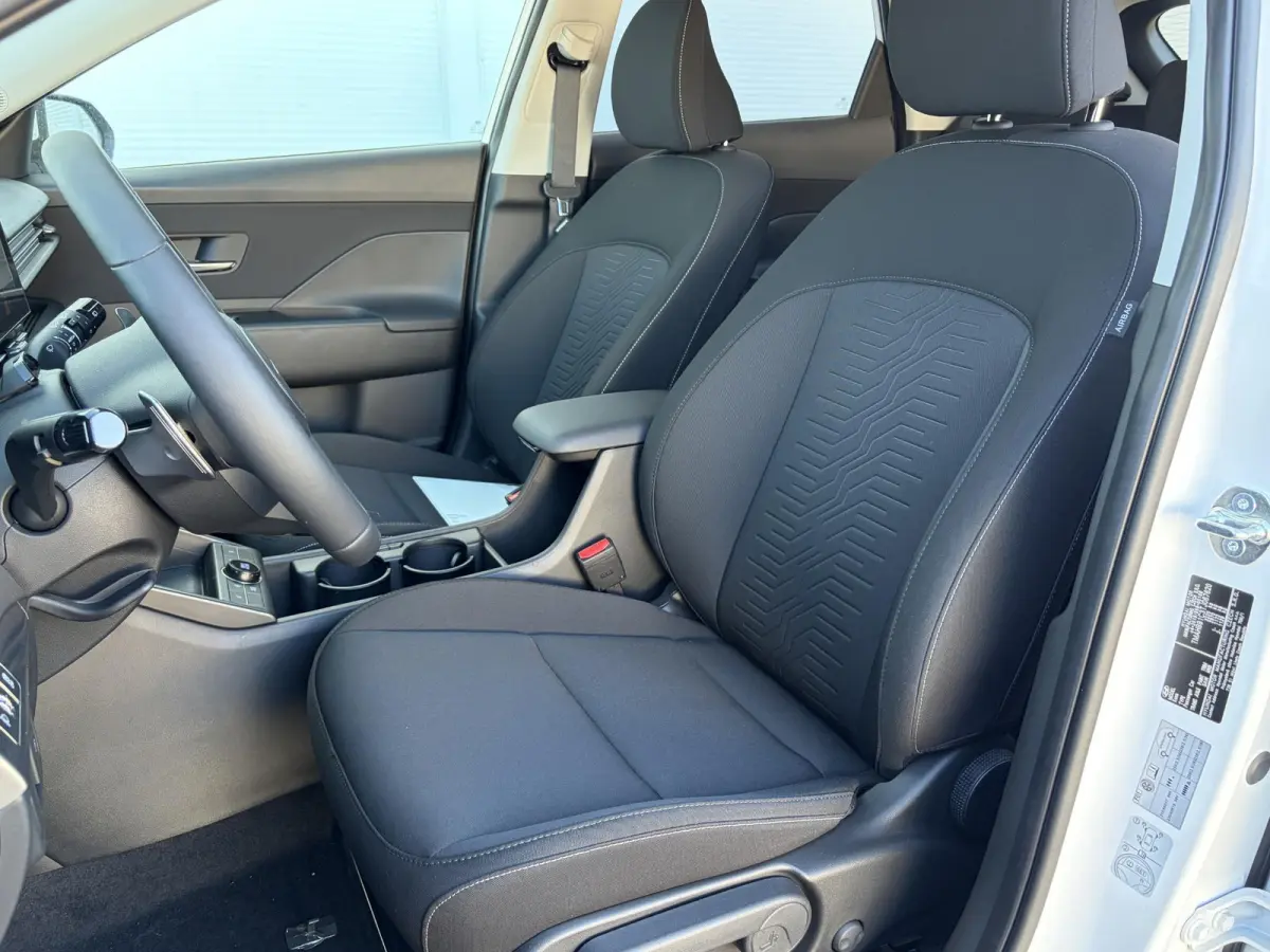 Pure Edition 64.8 kWh / Navigatie / Apple Carplay & Android Auto / Airco / Achteruitrijcamera / Stuur & Stoelverwarming /