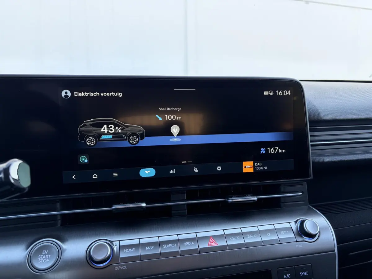 Pure Edition 64.8 kWh / Navigatie / Apple Carplay & Android Auto / Airco / Achteruitrijcamera / Stuur & Stoelverwarming /