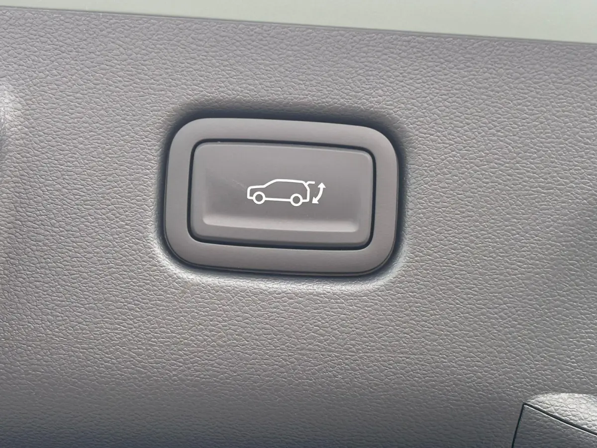 1.6 GDI HEV Comfort Smart /  Direct Leverbaar / Navigatie / 18" LMV / Adaptieve Cruise Control / Parkeersensoren voor en achter /