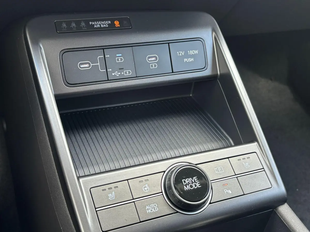 1.6 GDI HEV Comfort Smart /  Direct Leverbaar / Navigatie / 18" LMV / Adaptieve Cruise Control / Parkeersensoren voor en achter /