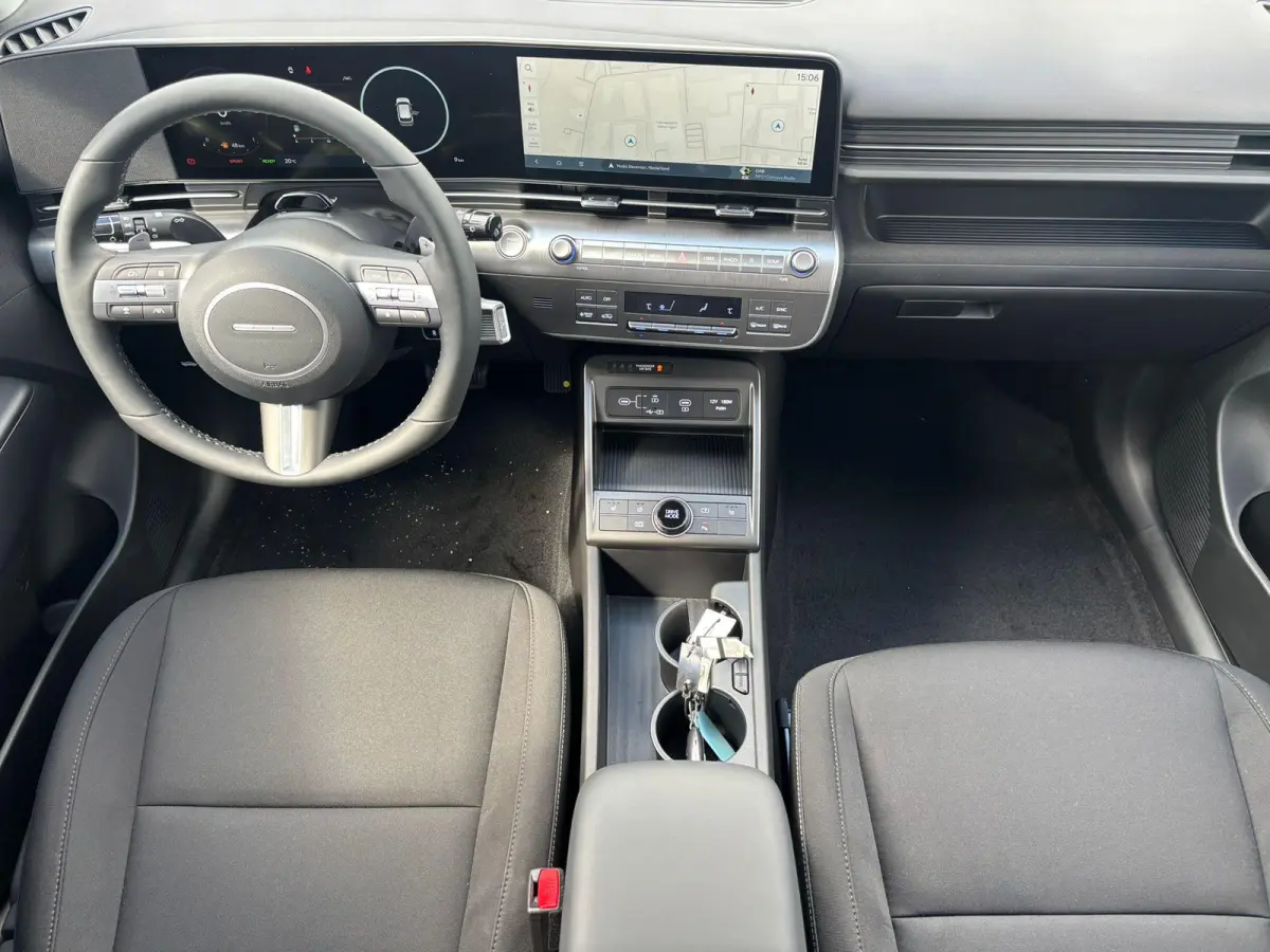 1.6 GDI HEV Comfort Smart /  Direct Leverbaar / Navigatie / 18" LMV / Adaptieve Cruise Control / Parkeersensoren voor en achter /
