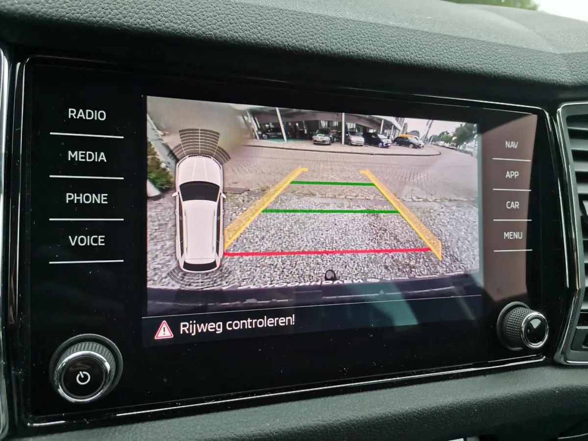 1.5 TSI 150pk DSG Edition 7p Skoda Kodiaq 1.5 TSI 150pk DSG Bus. Edition 7p (Trekhaak,Navi,Keyless)
