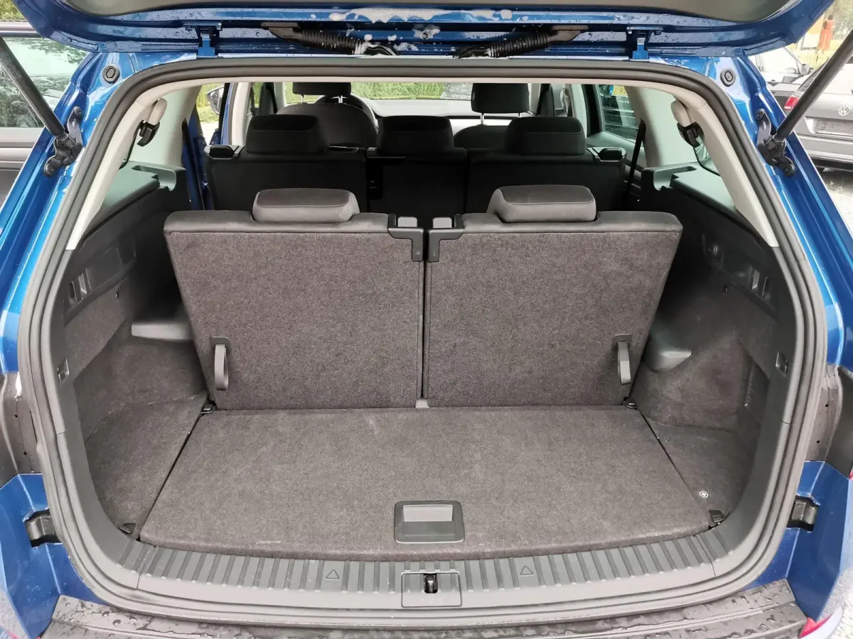 1.5 TSI 150pk DSG Edition 7p Skoda Kodiaq 1.5 TSI 150pk DSG Bus. Edition 7p (Trekhaak,Navi,Keyless)